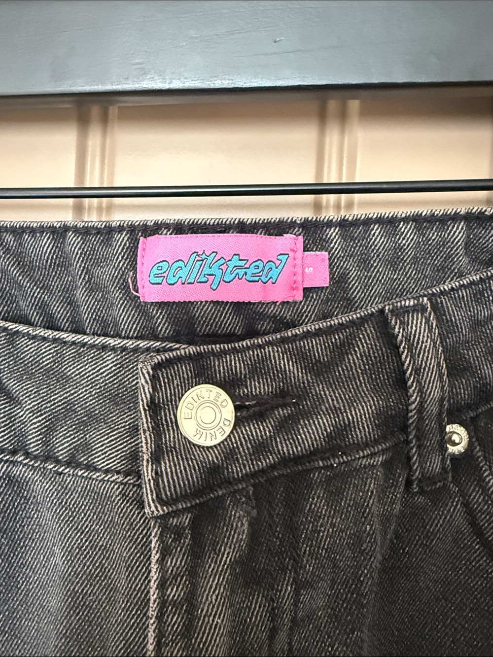 Raelynn Washed Low Rise Baggy Jeans - Picture 2 of 3
